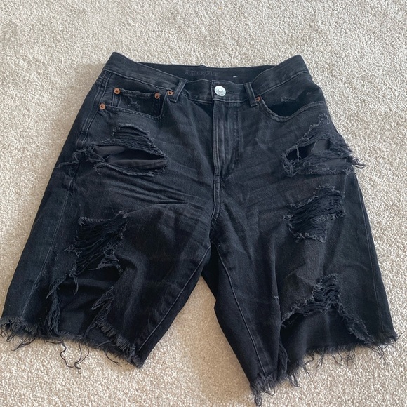 2/15$ American Eagle ripped jeans shorts - Picture 1 of 1
